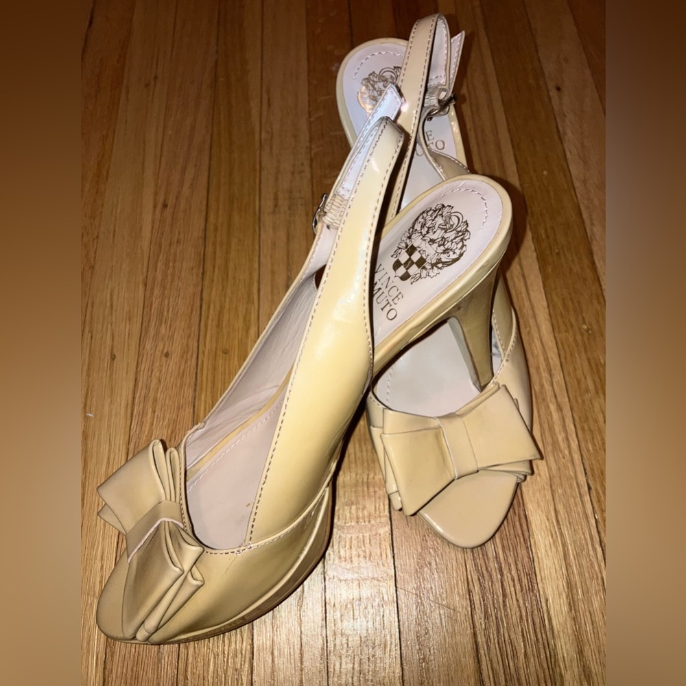 👠 Vince Camuto Blush Nude Bow Heels 🎀